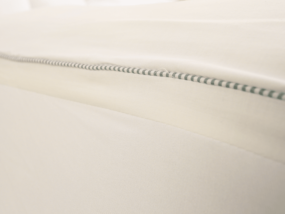 Dagdag na makapal na komportableng polyester mattress protector